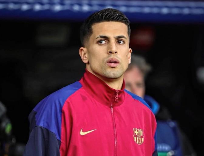 芒果体育官网首页-记者:坎塞洛预计周六在巴塞罗那接受体检并签约