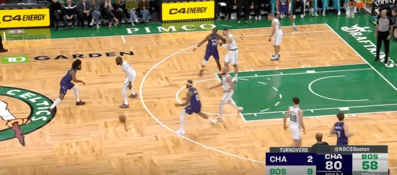 奇异果体育app-克尼普尔VS凯尔特人：多变有无球战术发起，高效贡献20分