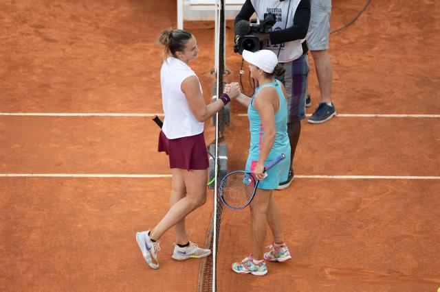 1622273762228005835.jpeg 芒果体育在线登入-【法网圆桌】三大热门已立 女单之争“拨云见雾”?